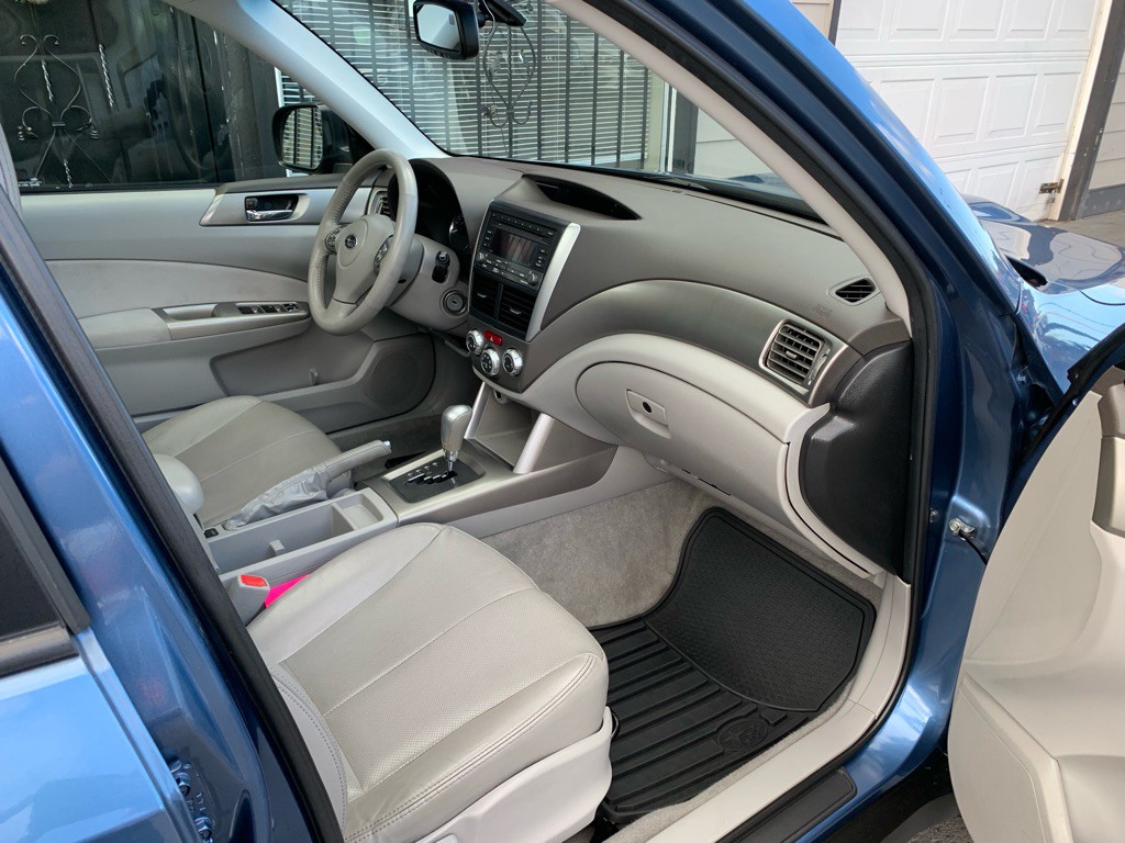 2010 Subaru Forester Image 29