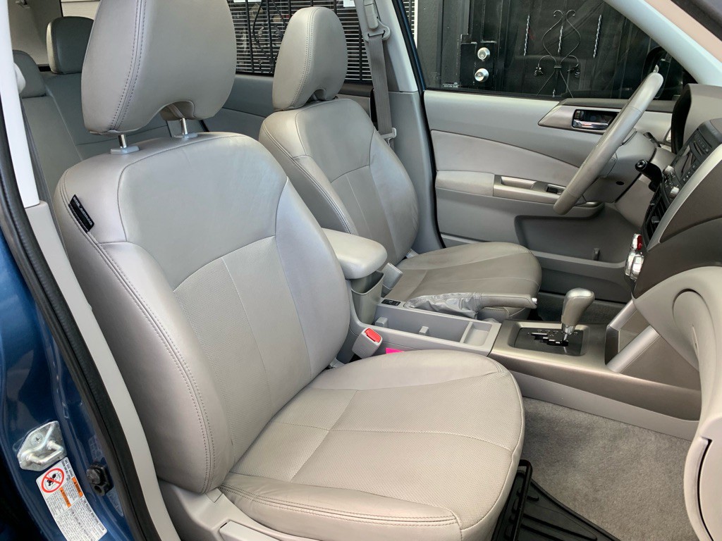 2010 Subaru Forester Image 30