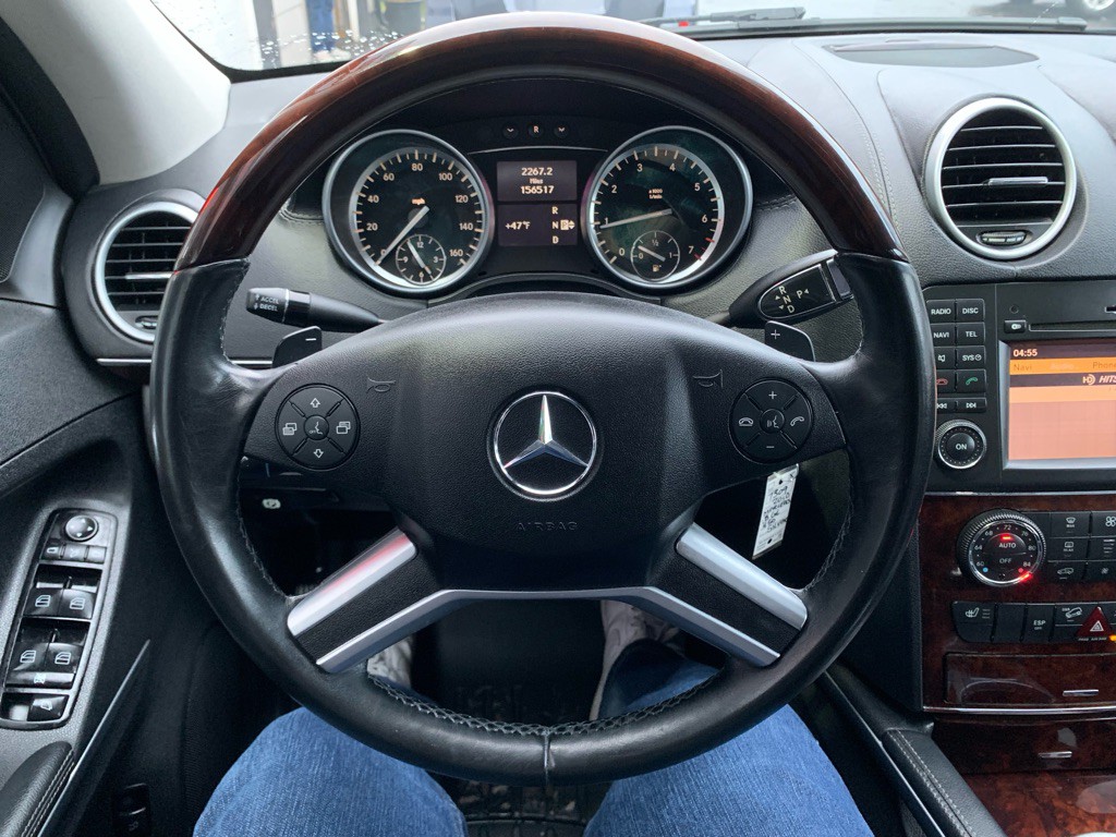 2010 Mercedes-Benz GL-Class Image 18