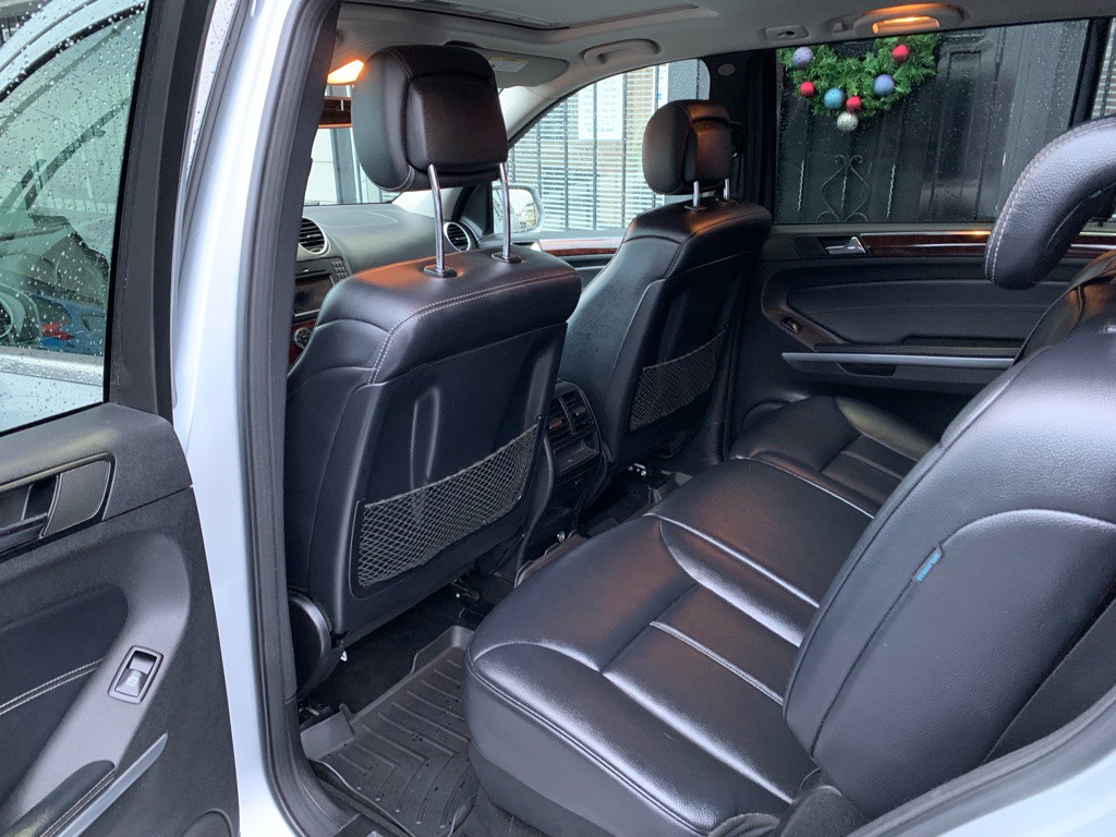 2010 Mercedes-Benz GL-Class Image 14
