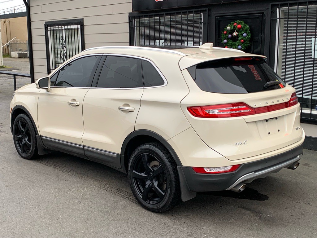 2018 Lincoln MKC Image 3