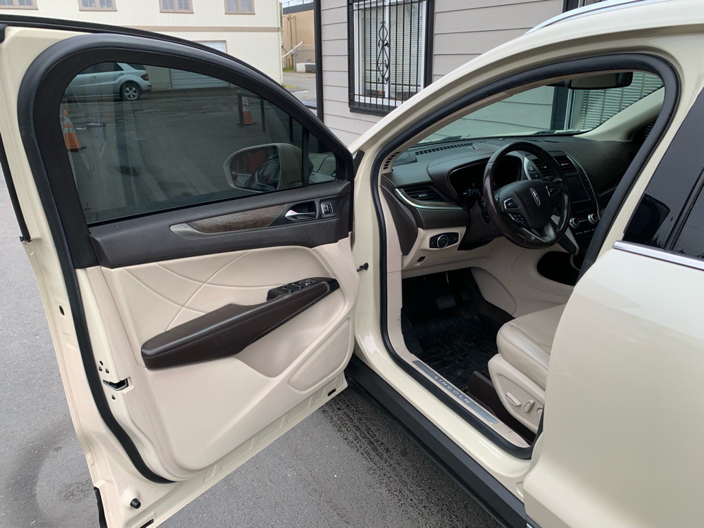 2018 Lincoln MKC Image 9