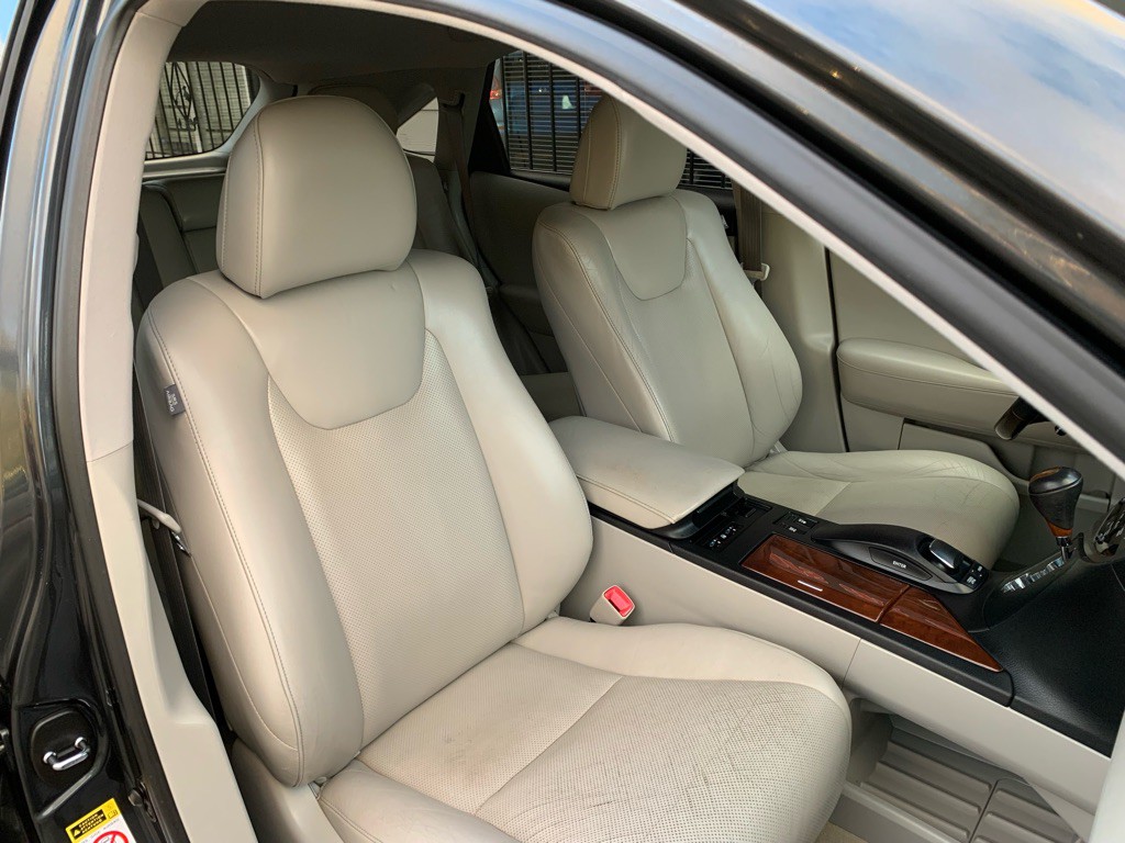 2011 Lexus RX Image 33