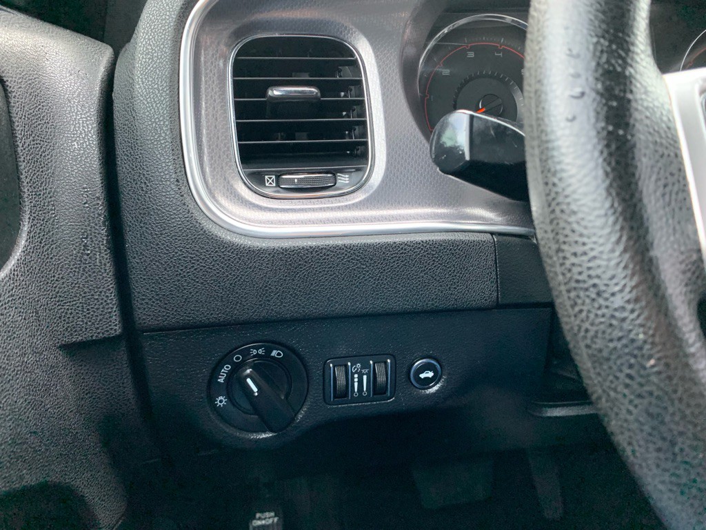 2014 Dodge Charger Image 19