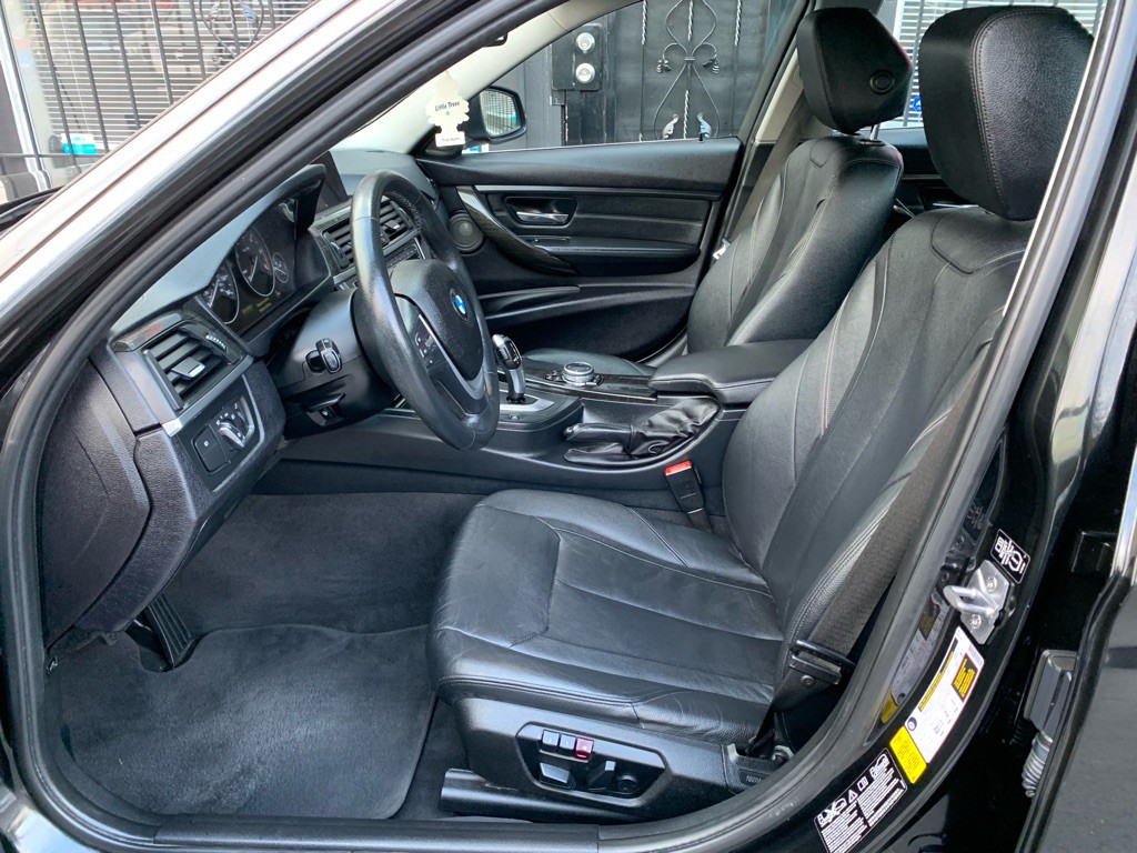 2014 BMW 3 Series Image 13