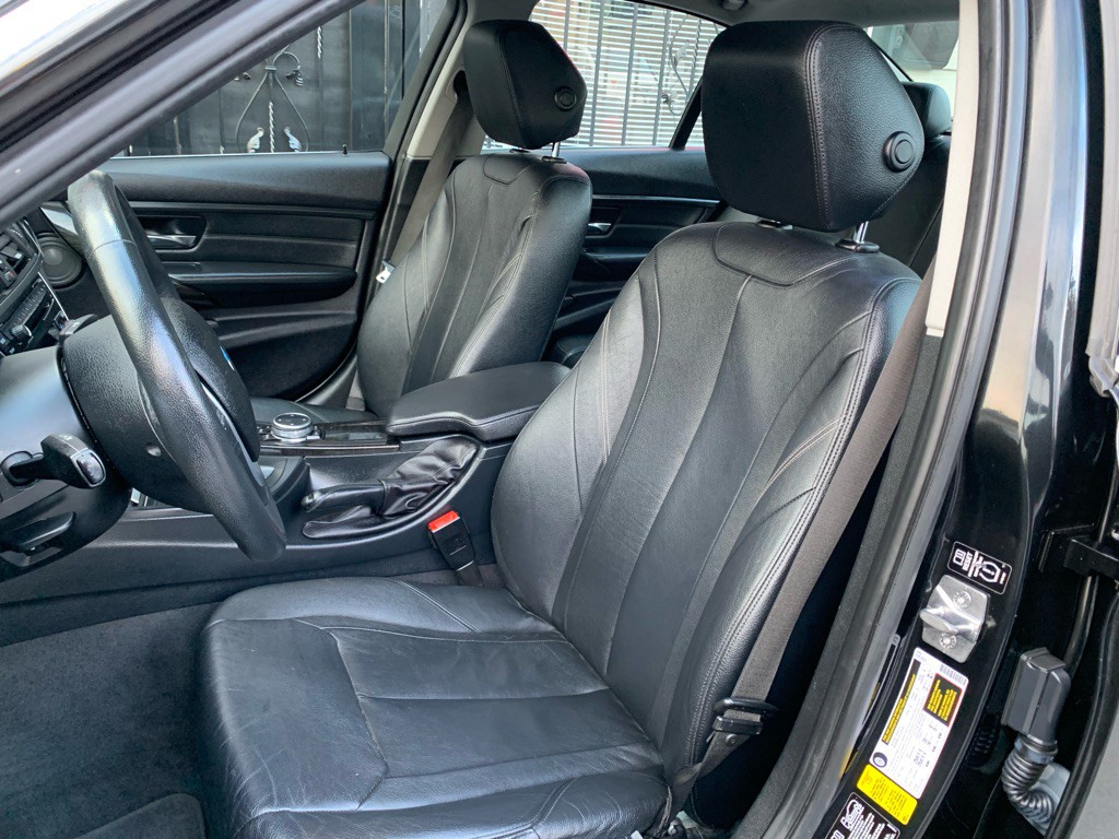 2014 BMW 3 Series Image 14