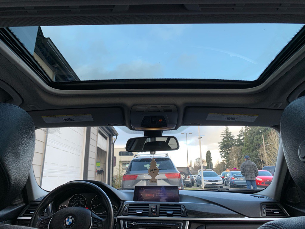 2014 BMW 3 Series Image 18