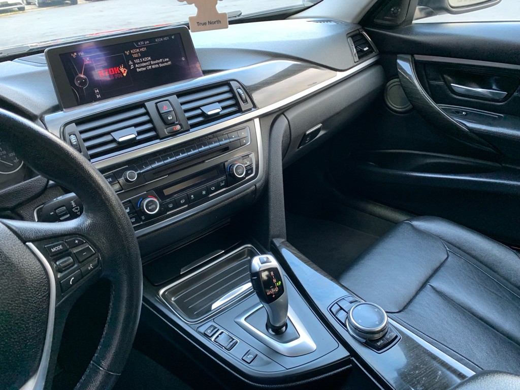 2014 BMW 3 Series Image 23