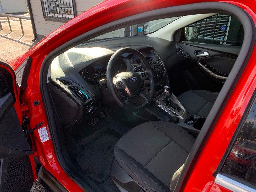 2012 Ford Focus Image 10