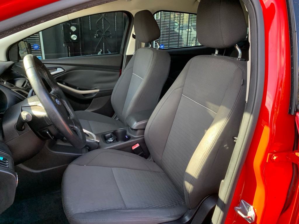 2012 Ford Focus Image 12