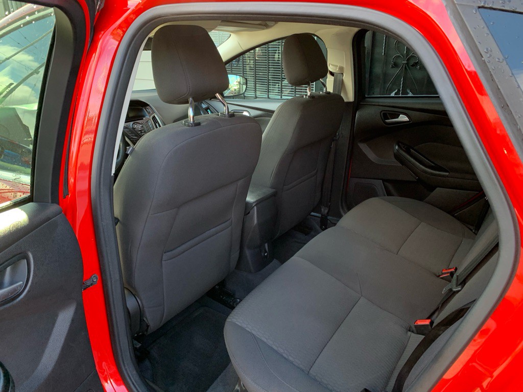 2012 Ford Focus Image 13