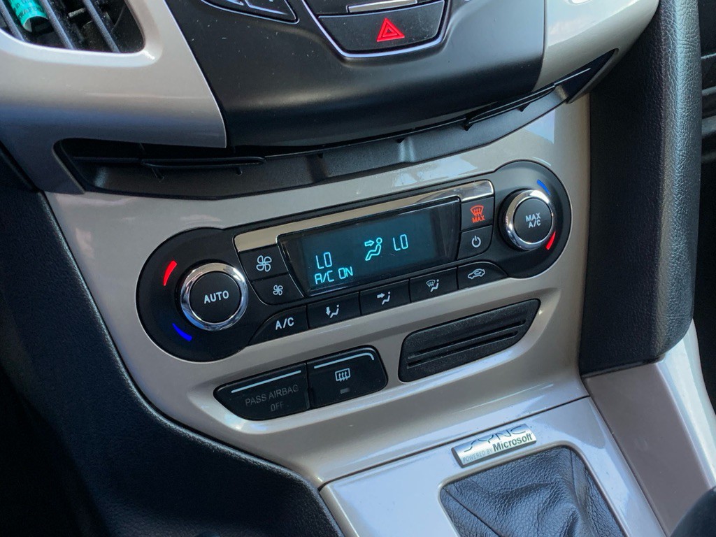 2012 Ford Focus Image 20