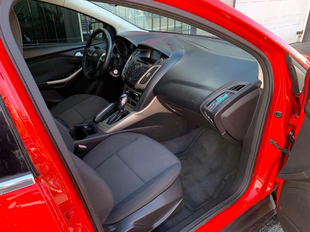 2012 Ford Focus Image 25