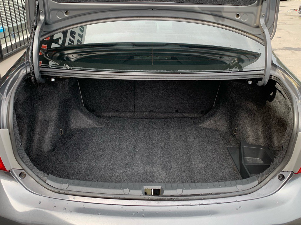 2010 Toyota Corolla Image 5