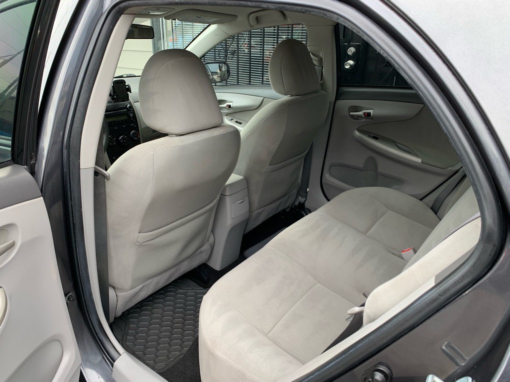 2010 Toyota Corolla Image 13