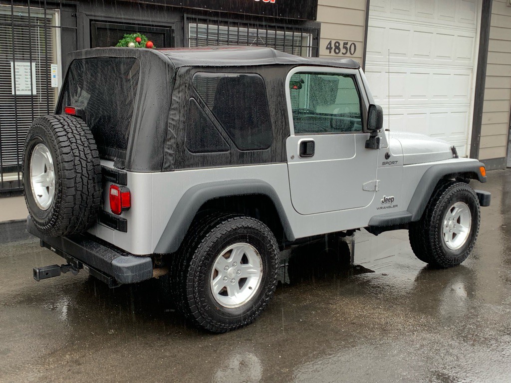 2004 Jeep Wrangler Image 5