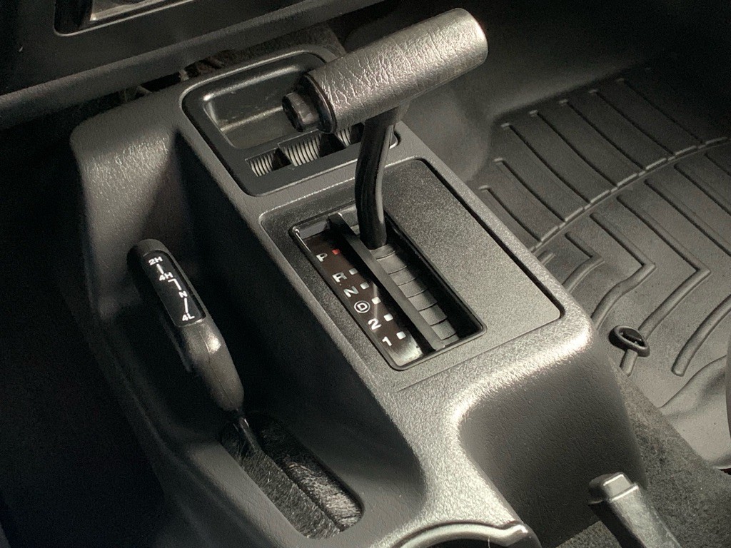 2004 Jeep Wrangler Image 18