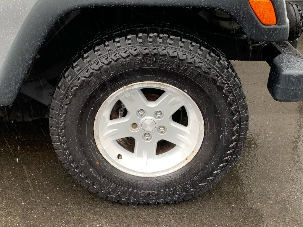 2004 Jeep Wrangler Image 23