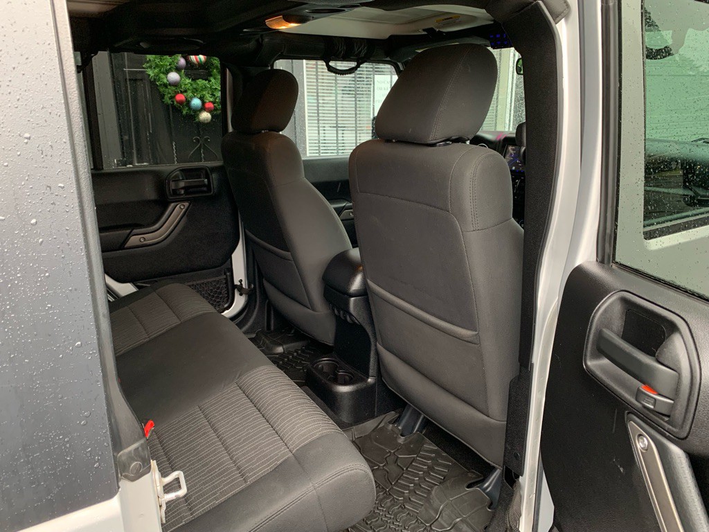 2012 Jeep Wrangler Unlimited Image 26