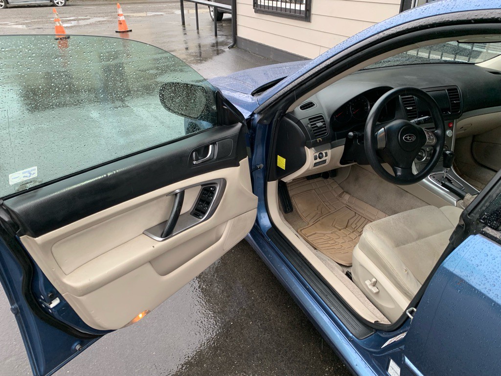 2008 Subaru Legacy Image 8