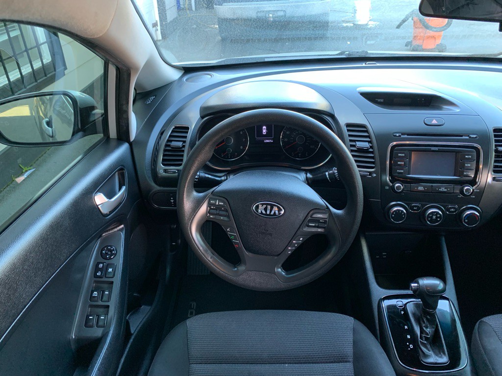 2018 Kia Forte Image 17
