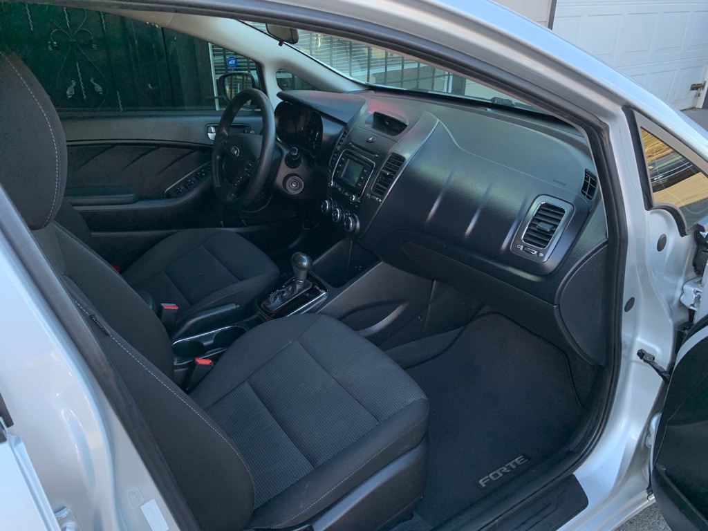 2018 Kia Forte Image 27