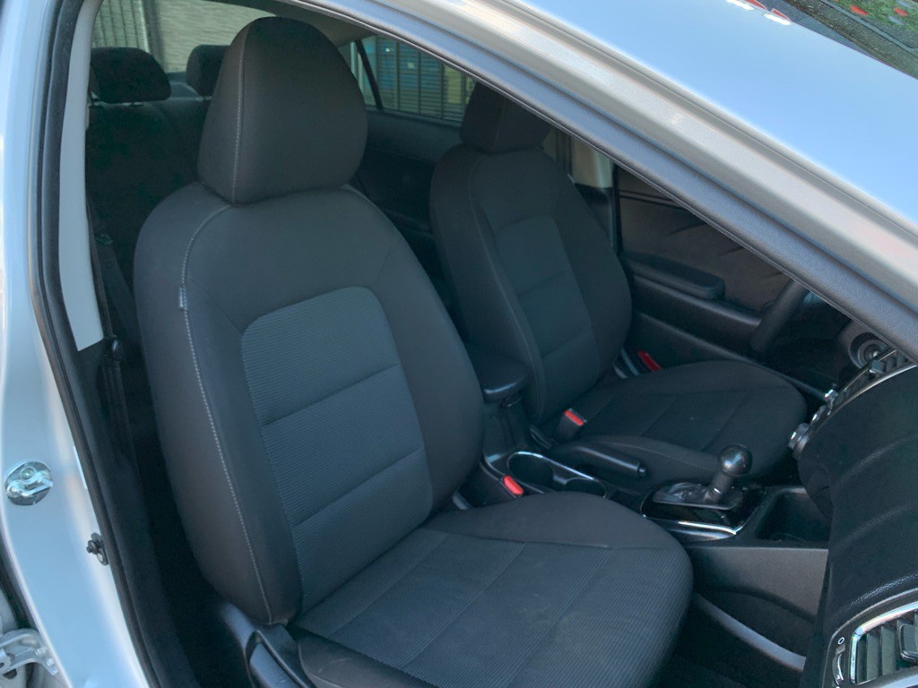 2018 Kia Forte Image 28