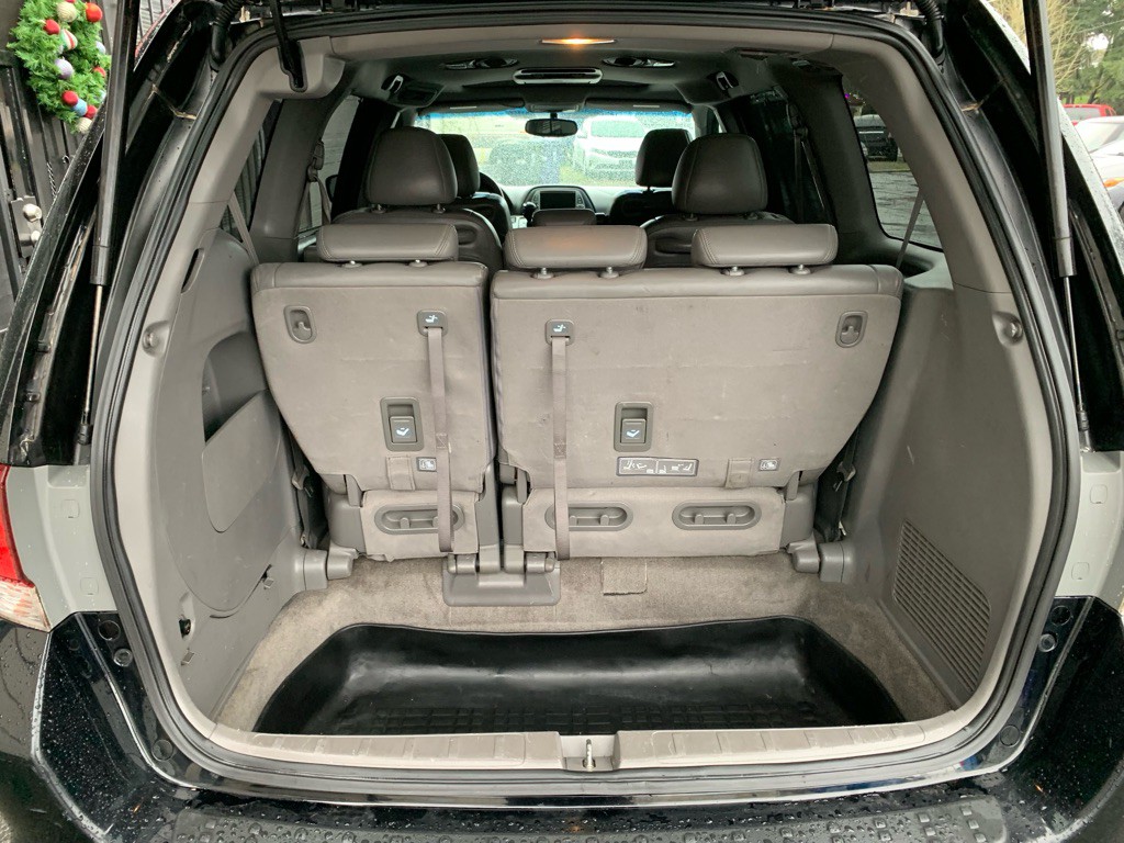 2010 Honda Odyssey Image 5