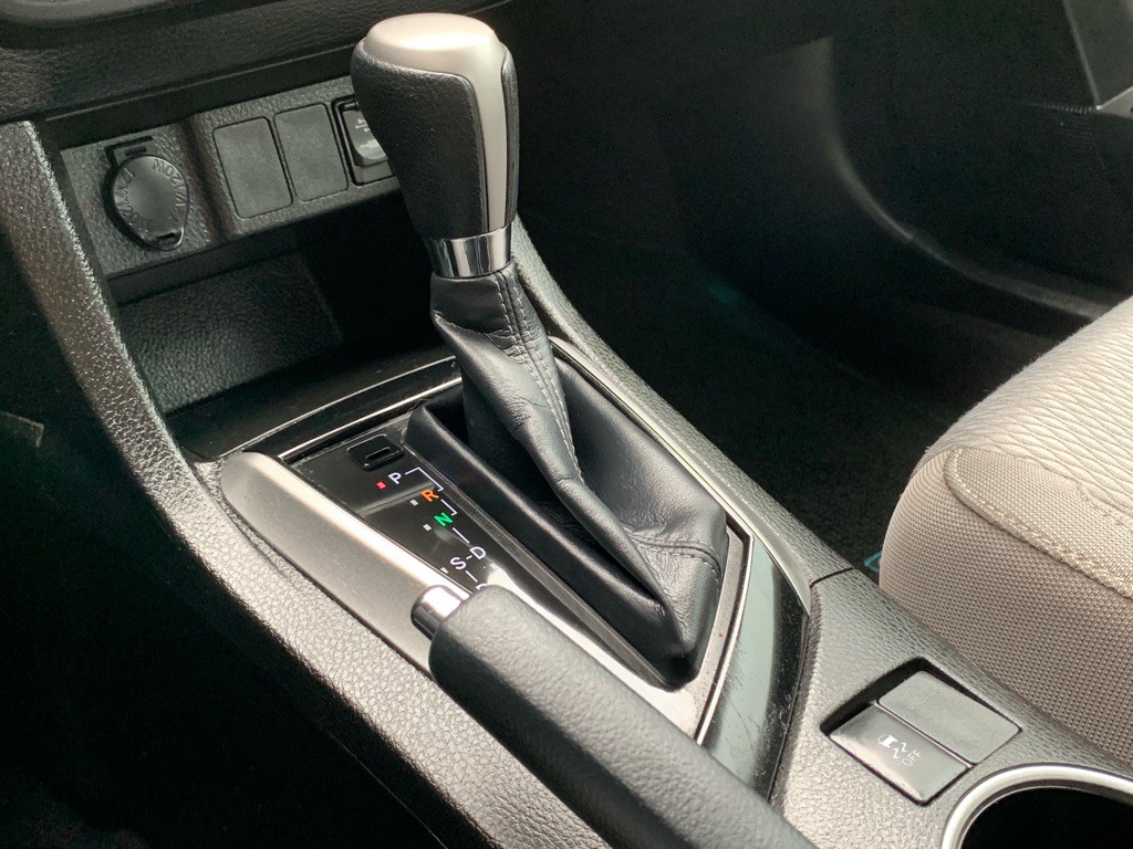 2016 Toyota Corolla Image 22