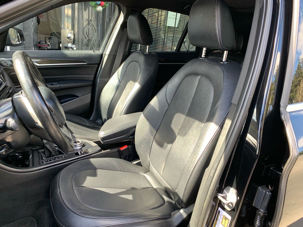 2017 BMW X1 Image 12