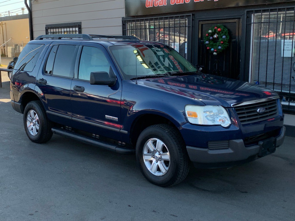 2006 Ford Explorer Image 8