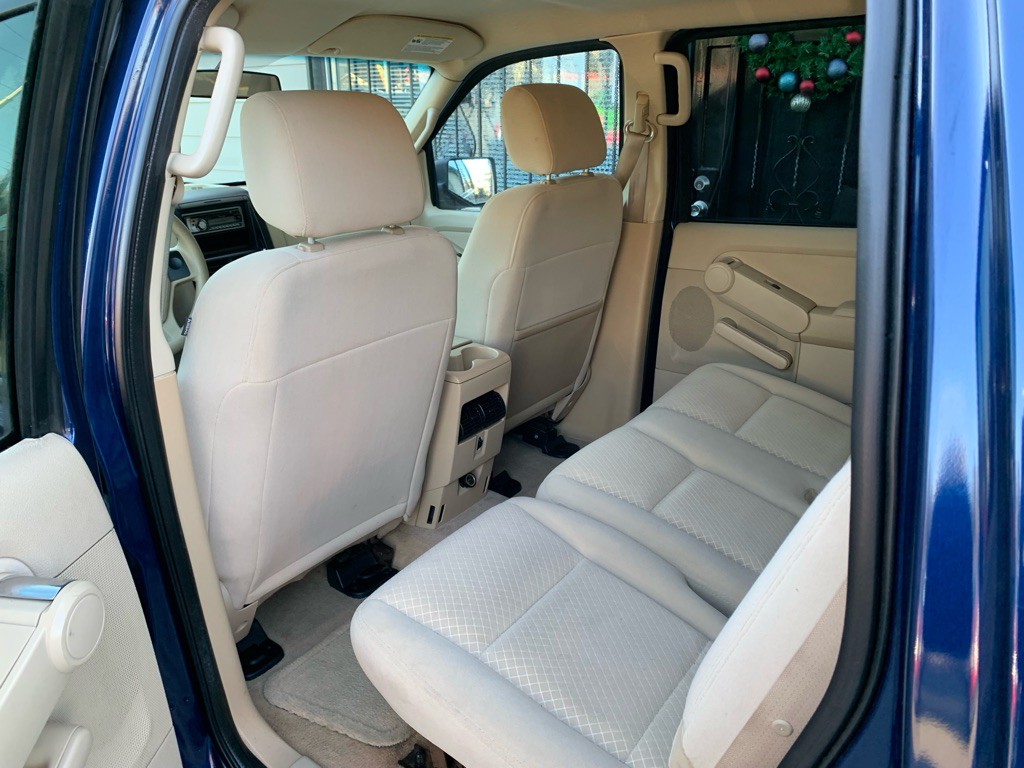 2006 Ford Explorer Image 13