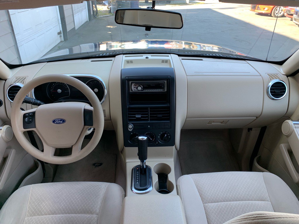2006 Ford Explorer Image 15