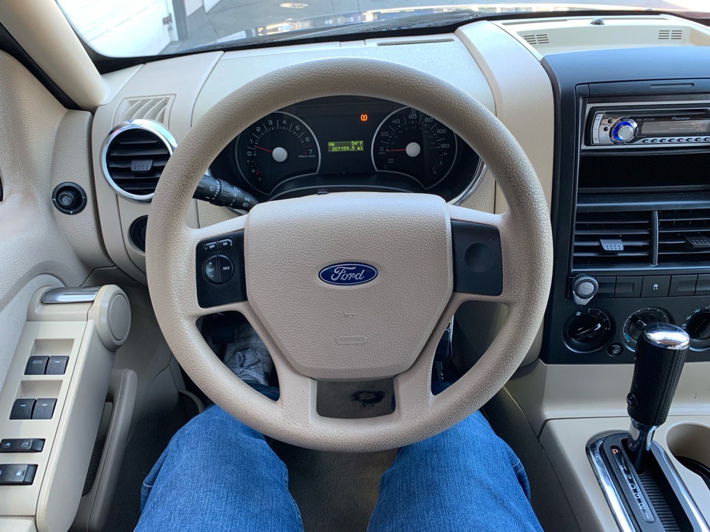 2006 Ford Explorer Image 17