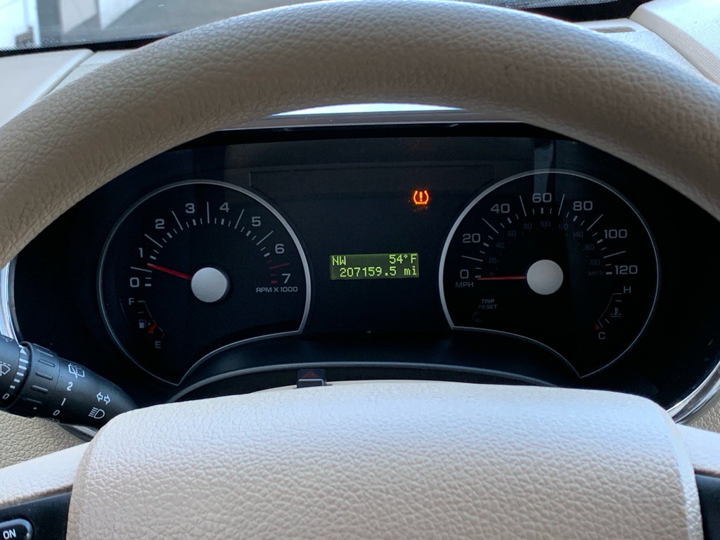 2006 Ford Explorer Image 18