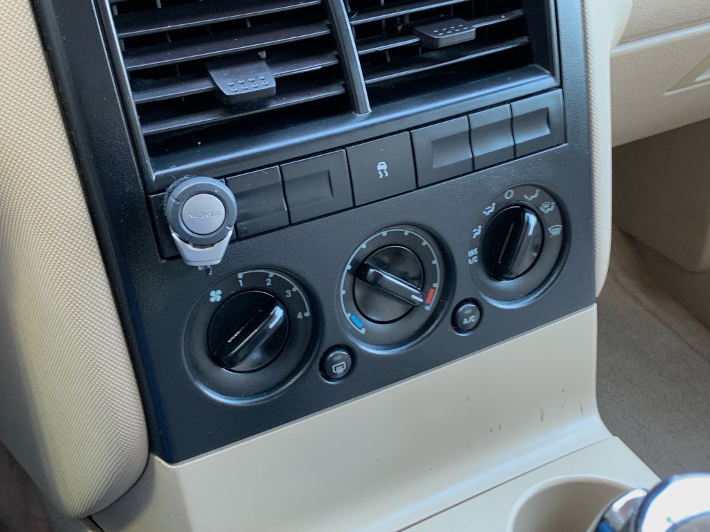 2006 Ford Explorer Image 21
