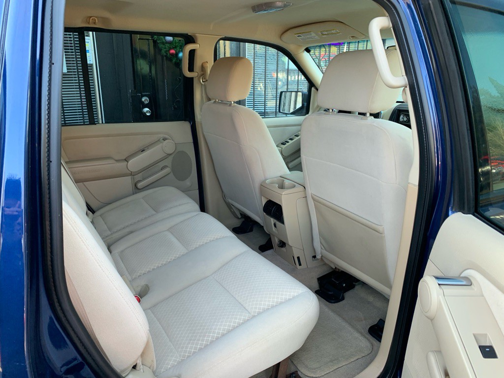 2006 Ford Explorer Image 23