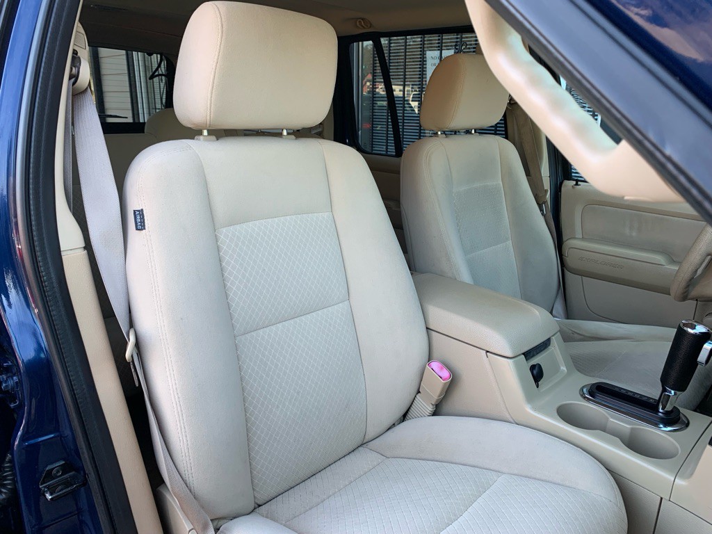 2006 Ford Explorer Image 26