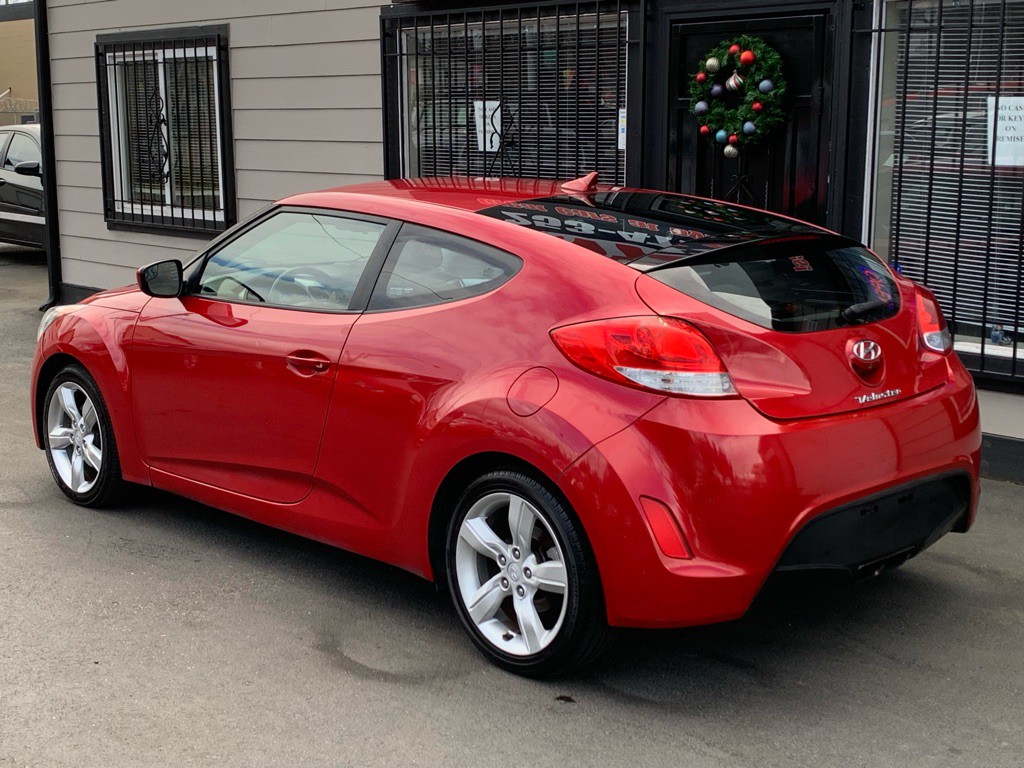 2014 Hyundai Veloster Image 4