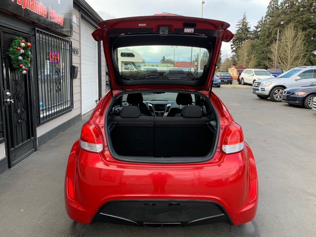 2014 Hyundai Veloster Image 6