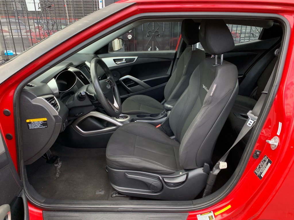 2014 Hyundai Veloster Image 13