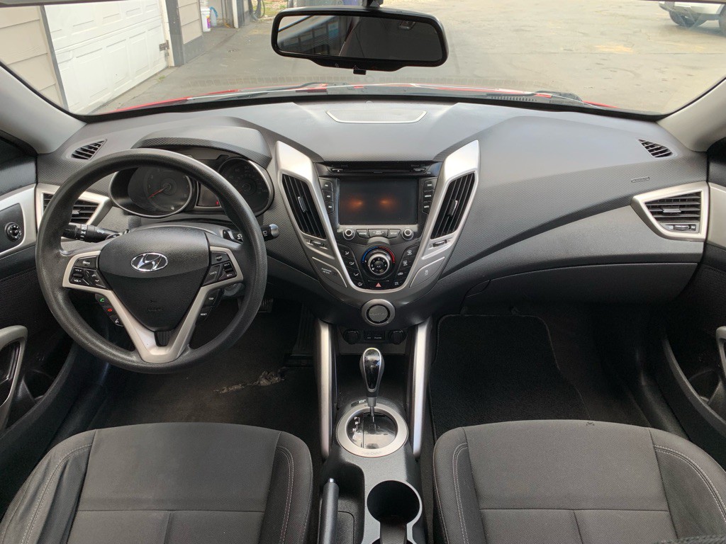 2014 Hyundai Veloster Image 17