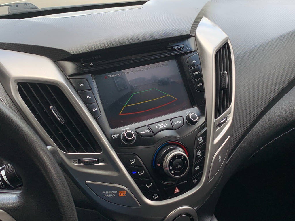 2014 Hyundai Veloster Image 21