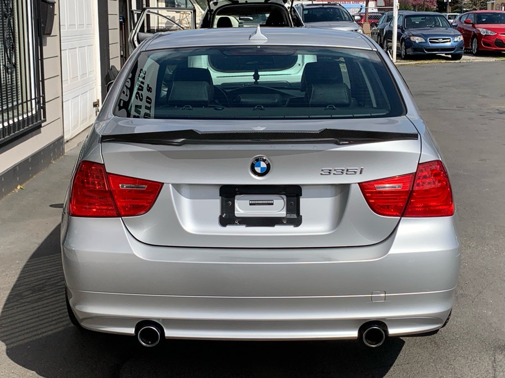 2009 BMW 3 Series Image 4