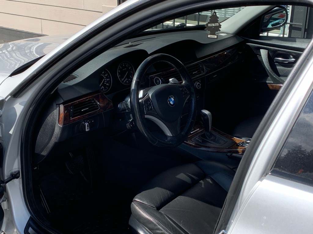 2009 BMW 3 Series Image 10