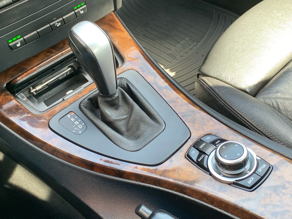 2009 BMW 3 Series Image 23