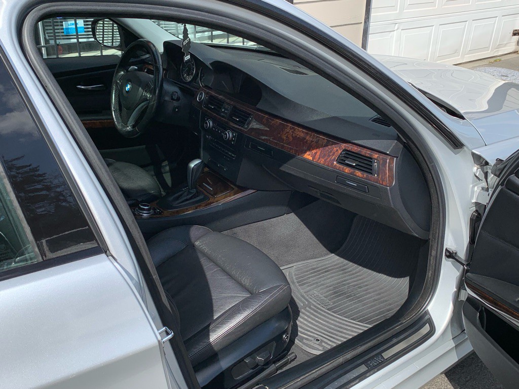 2009 BMW 3 Series Image 26