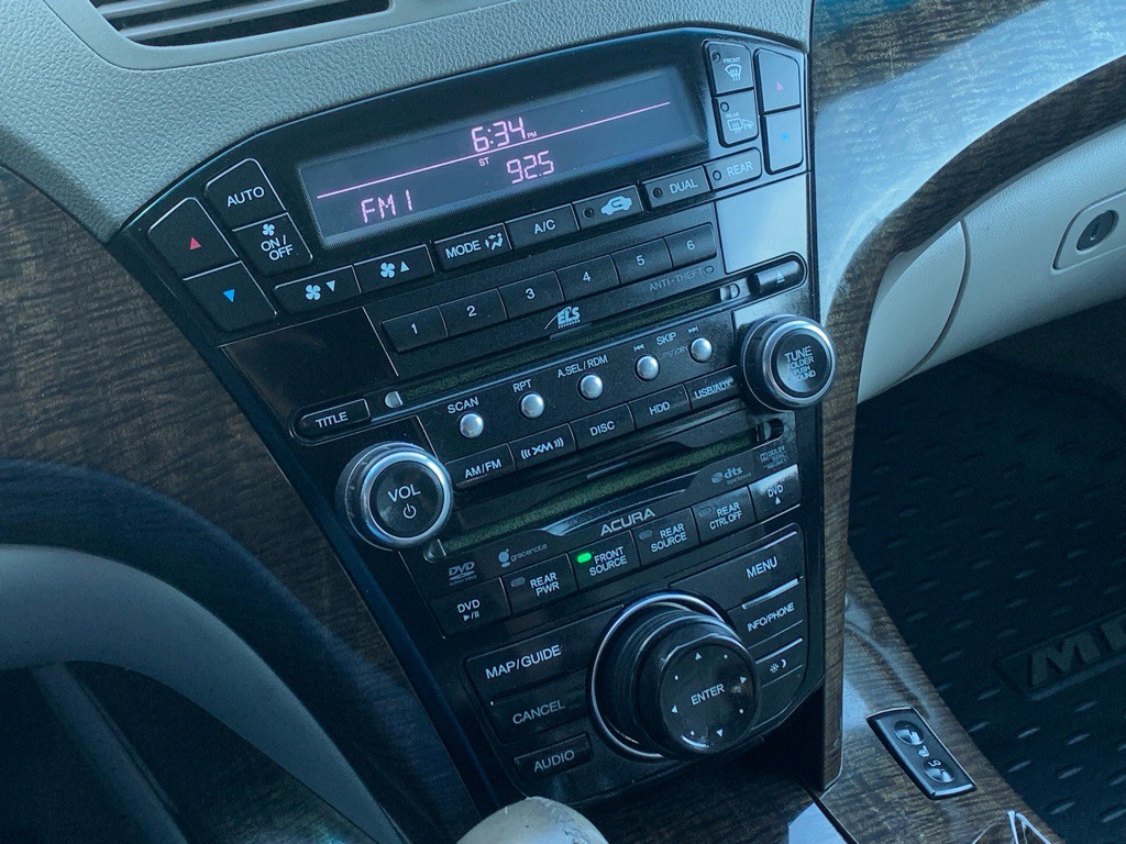 2013 Acura MDX Image 28