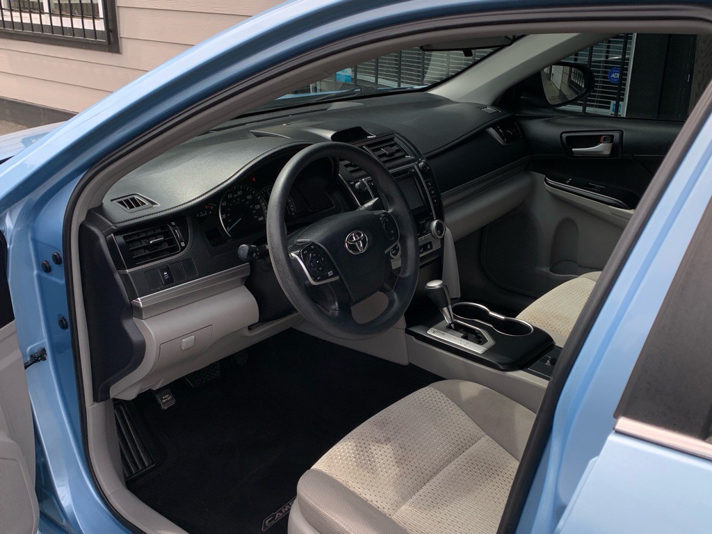 2013 Toyota Camry Image 13