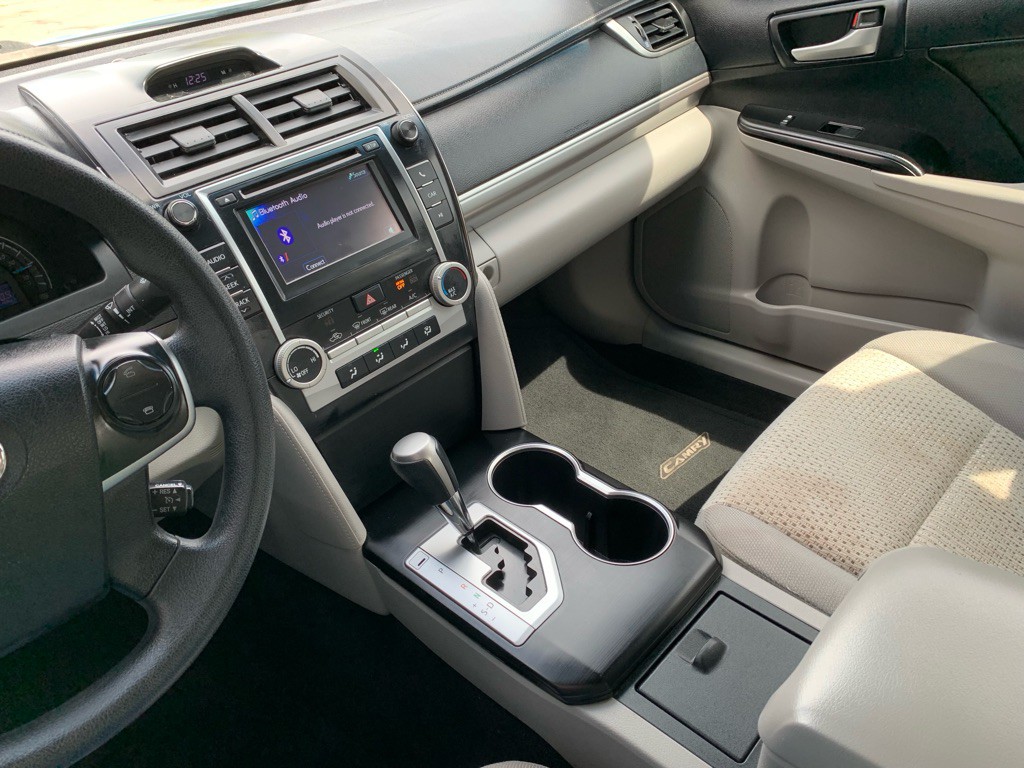 2013 Toyota Camry Image 22
